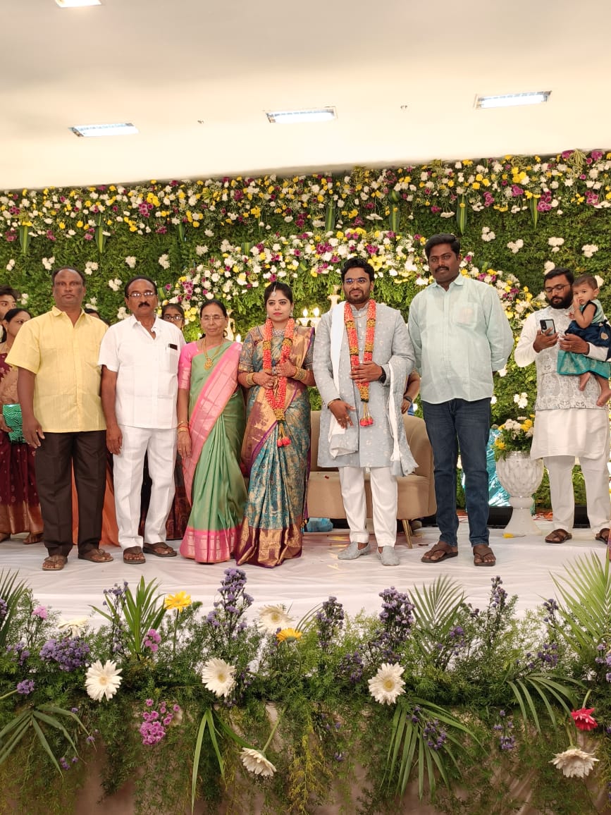 M KEERTHI & M SUNILE KUMAR Wedding Couple